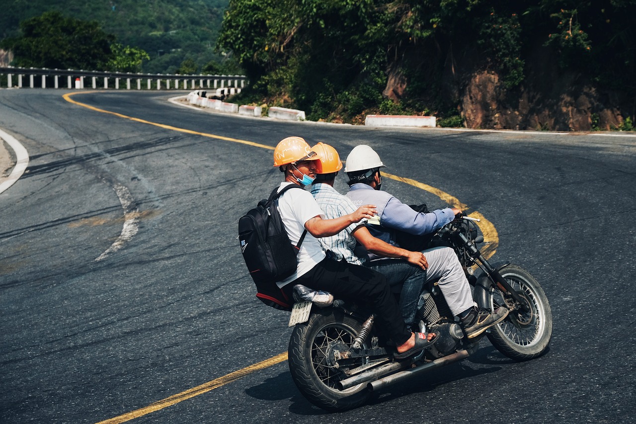 Motosiklet Kiralama ve Motor Kulüpleri Paylaşım ve Dayanışma