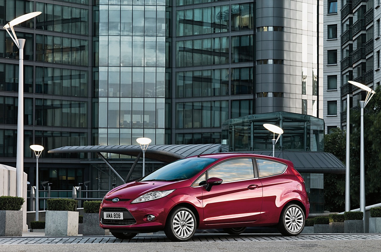 Şehir İçi Sürüşün Yıldızı Hatchback Otomobiller